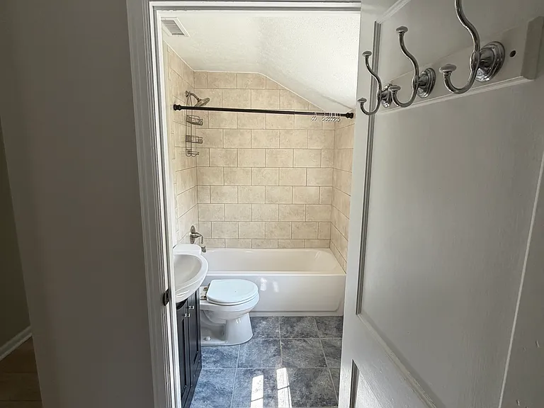 116 Redford Rd — Photo 25
