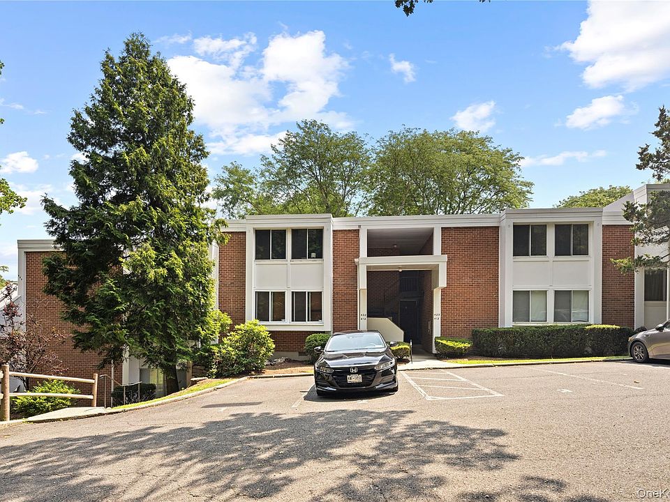 1st image of 423 Colony Drive