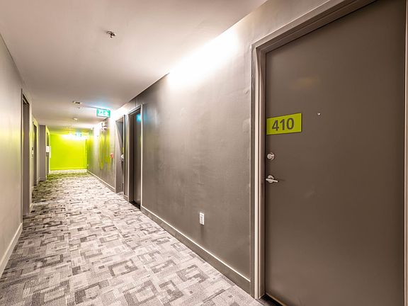 3rd image of 1048 Wellington St #410