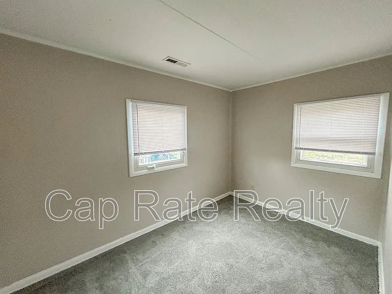 3210 E 12th Ave — Photo 10