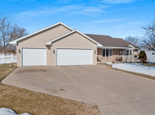 424 Polczinski Cir, Oconto Falls, WI 54154