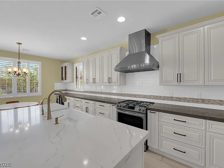608 Highland Bluff Way — Photo 15