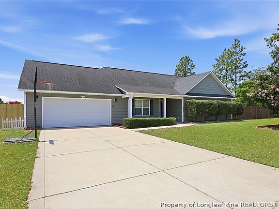 2nd image of 2105 Saint Nicholas Dr