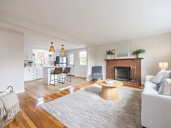 5th image of 55 Highland Ave