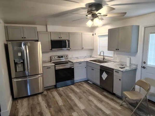 7618 Carroll Rd, Churubusco, IN 46723