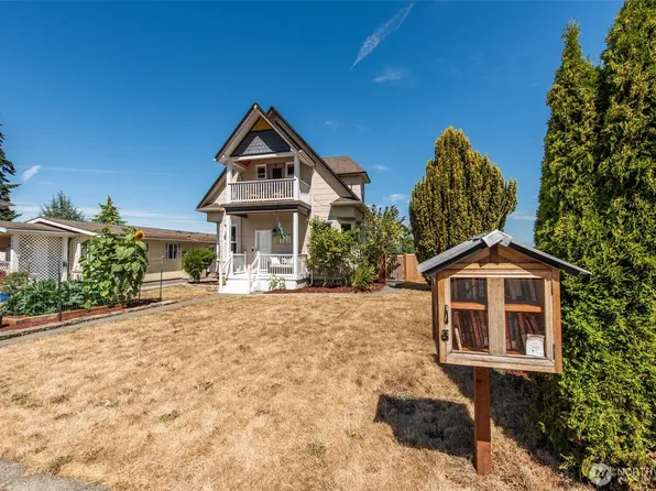 233 E 9th St, Port Angeles, WA 98362