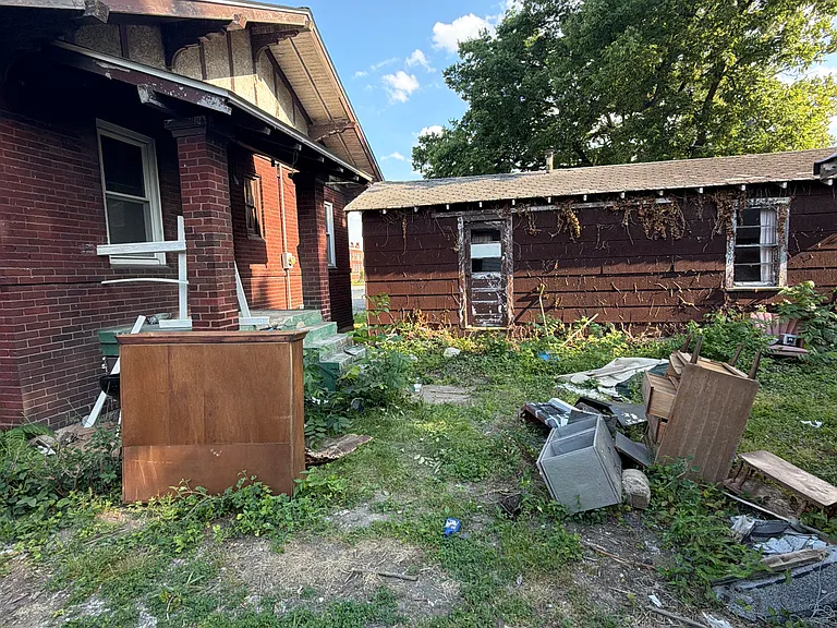 830 N Wood River Ave — Photo 3