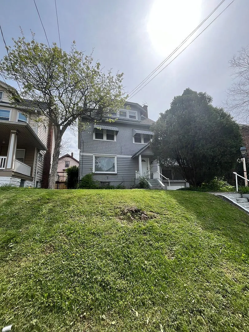 3458 Woodburn Ave photo 1