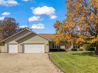 945 Woodlawn Rd, Paw Paw, IL 61353