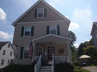 8 Chester Pl, West Roxbury, MA 02132