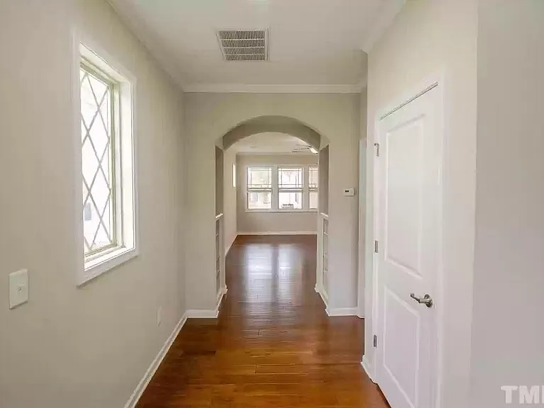1213 Oatney Ridge Ln — Photo 5