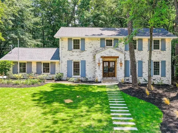 1493 Epping Forest Dr, Atlanta, GA 30319