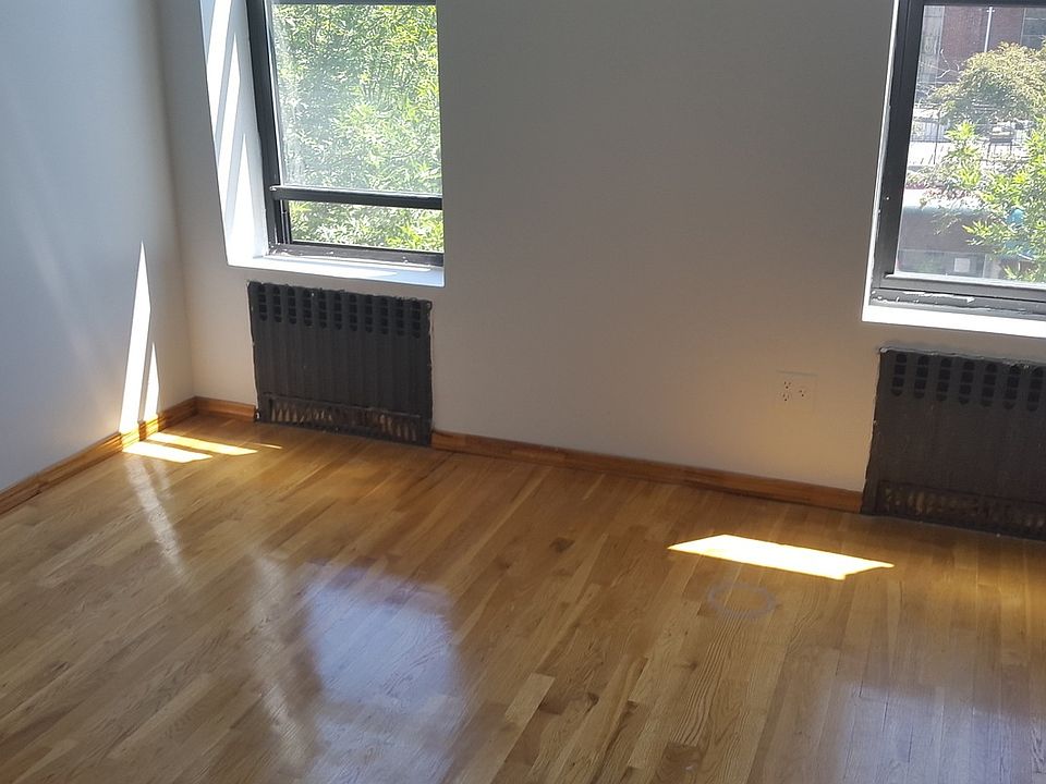 1st image of 528 6th Ave #Third