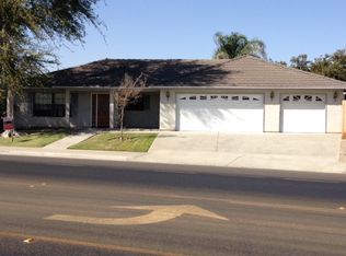 1498 Greenfield Ave, Hanford, CA