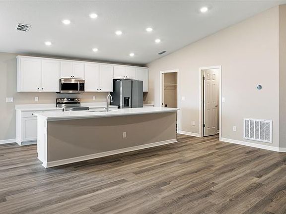 3rd image of 5581 Buckeye Bend Dr