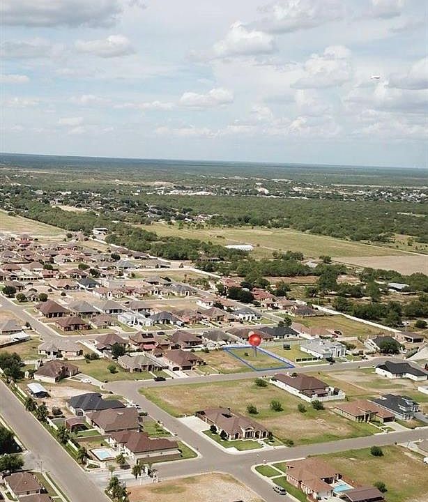 2nd image of 0 Bryan Loop