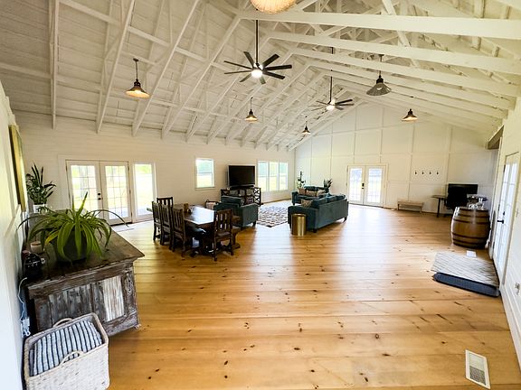 17th image of this home