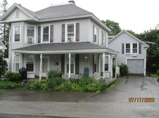58 Maple St, Dexter, ME 04930