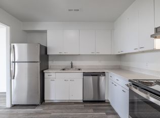 Carlyle Tower Apartments - Southfield, MI, Southfield, MI 48075
