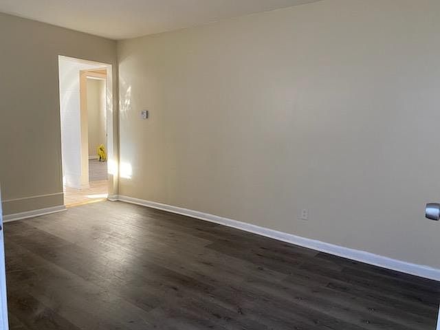 1st image of 13528 S Burley Ave