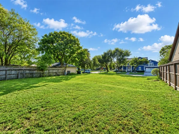 8311 Lorrie Dr, Houston, TX 77025