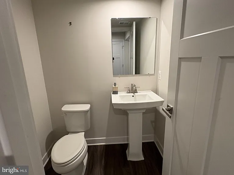 8711 Shady Pines Dr — Photo 13