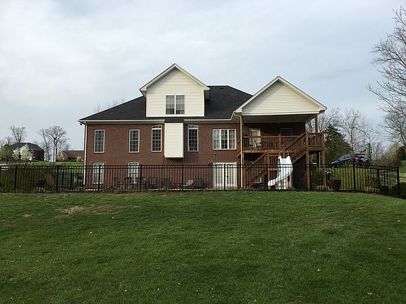 2nd image of 611 Kingswood Dr