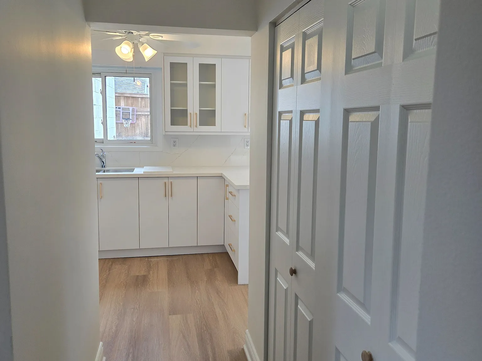 4 bed, $3,200 — Photo 2