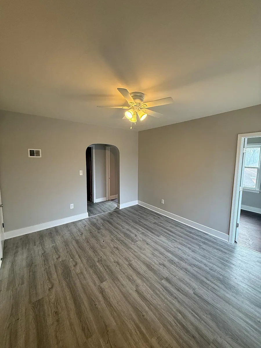 Living Room - 1123 Oakland Ave #2W
