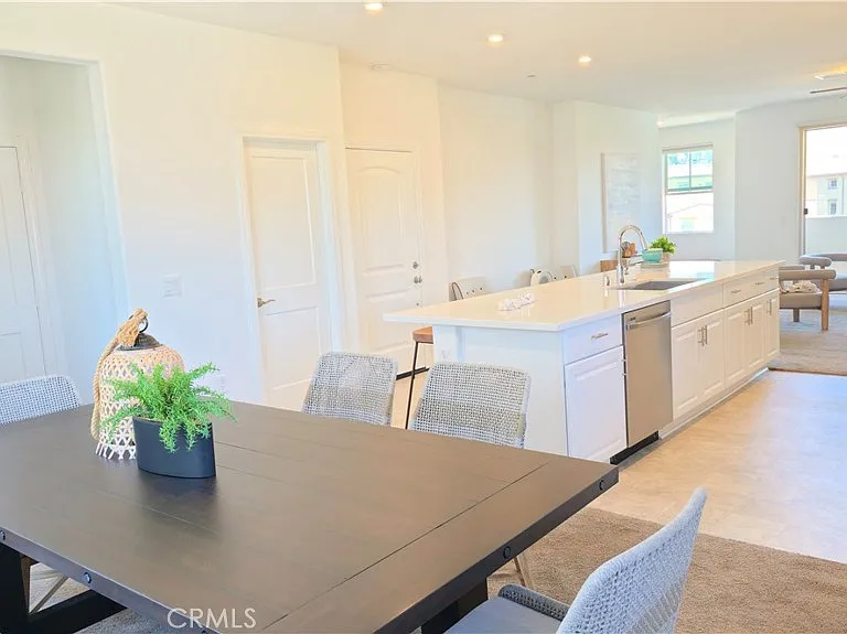 1813 Mesquite Way — Photo 12