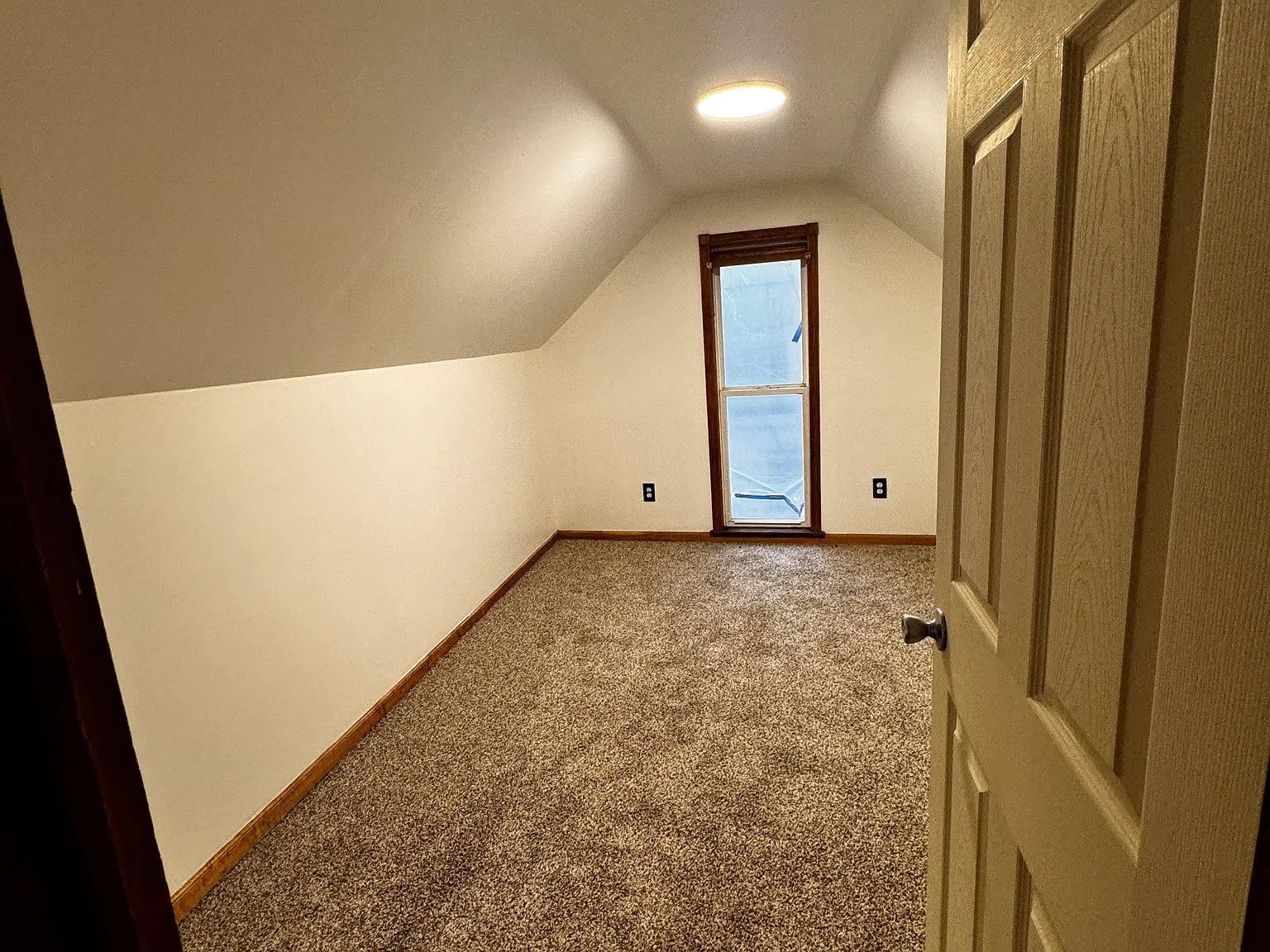 3 bed, 1272 sqft, $1,500 — Photo 3