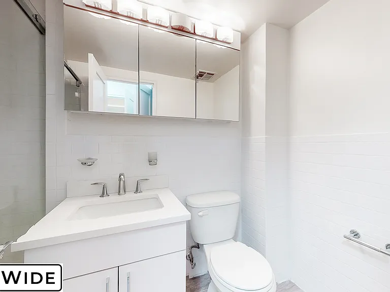 145 E 16th St #9F — Photo 4