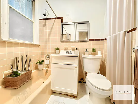 Rented by DALLAL | media 5