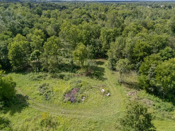 128 Washington, Galesburg, MI 49053