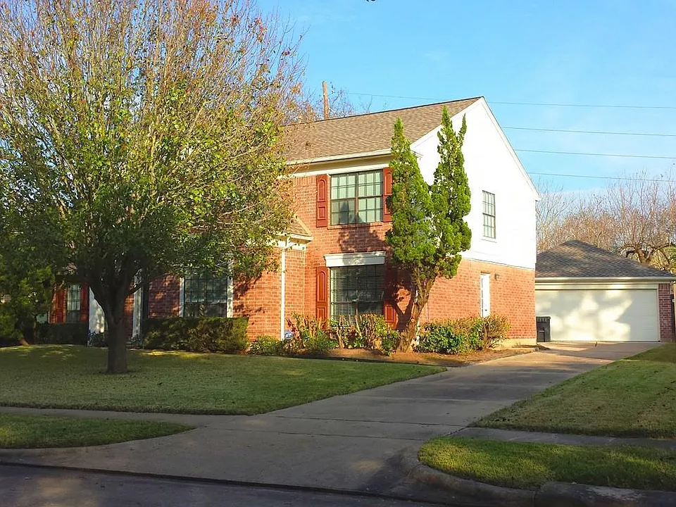 2319 Mill Creek Dr