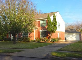 2319 Mill Creek Dr, Sugar Land, TX 77478