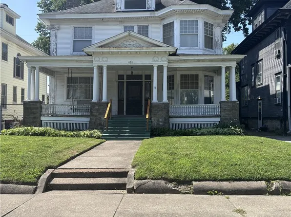 615 W Macon St, Decatur, IL 62522