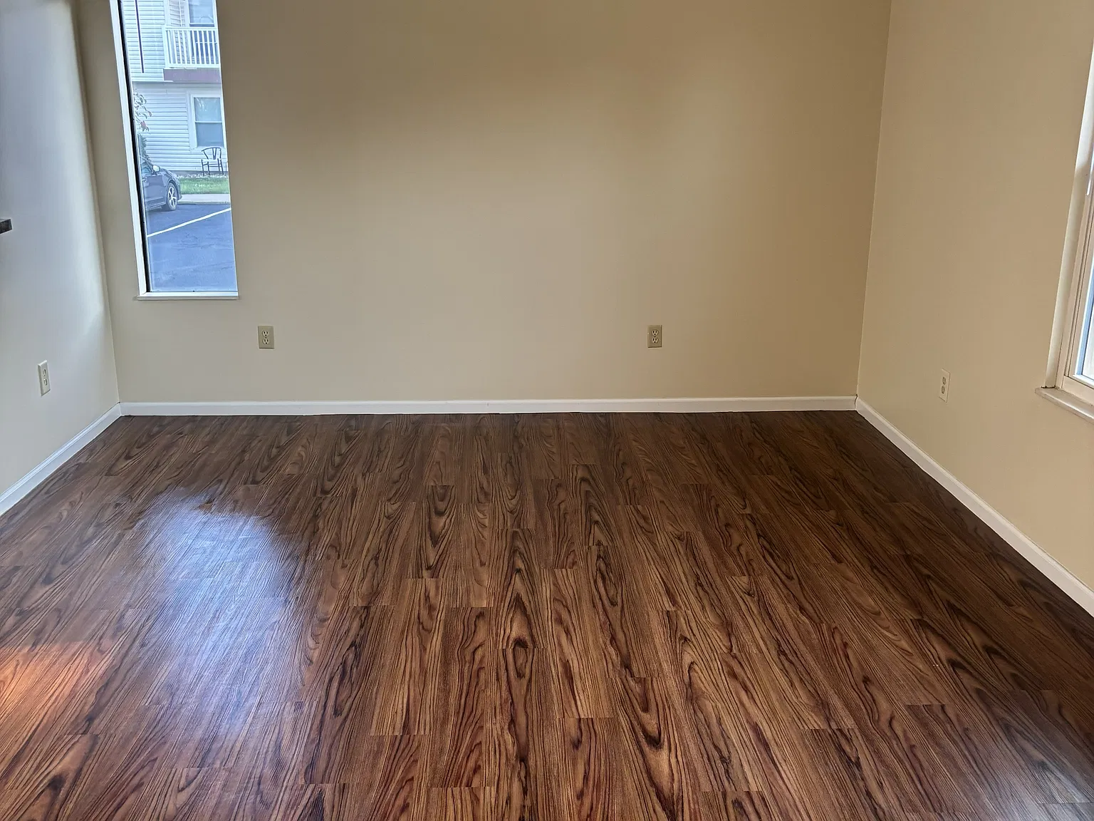 1507 Whitehall - 1 — Photo 2