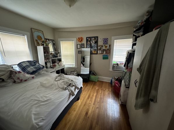 1 Godwin Pl #1