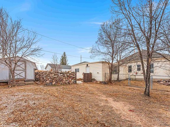 4th image of 3537 Pierce Ave