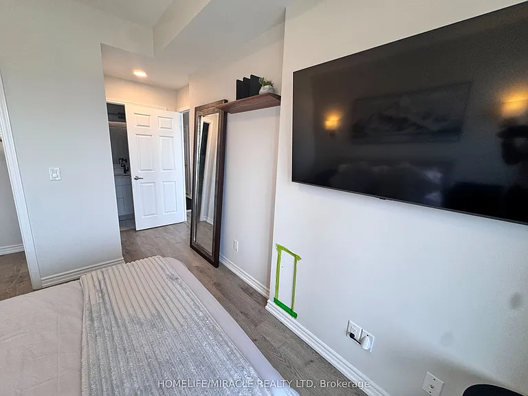 388 Prince Of Wales Dr #3406 — Photo 18