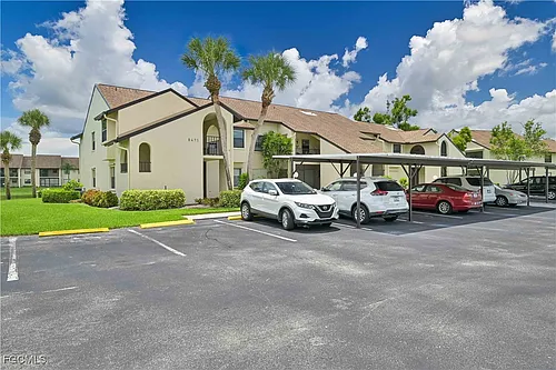 8475 Charter Club Cir #5 Photo 1