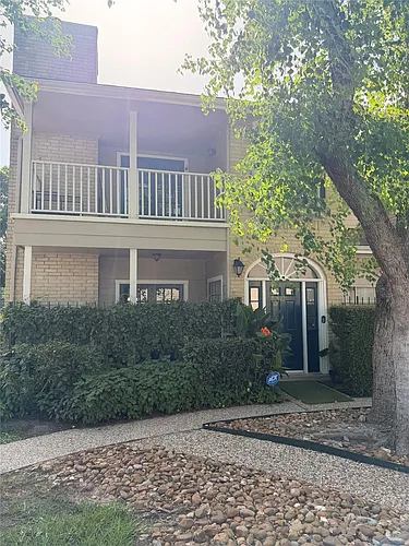 2220 Bering Dr #12 Photo 1