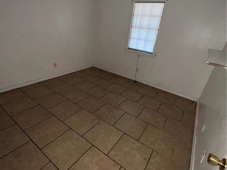 8125 Baylark Dr — Photo 6