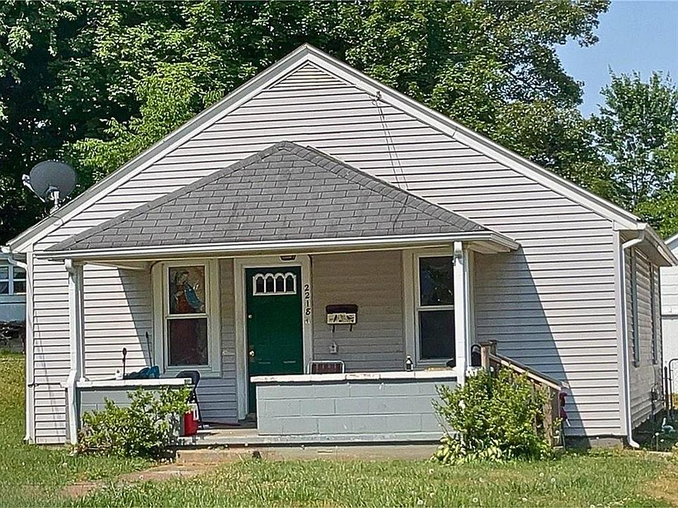 2nd image of 2218 Bluff Ave