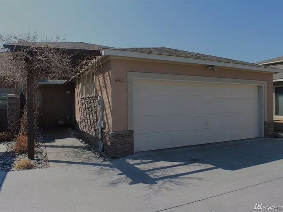 1st image of 463 Columbia Point Dr #15