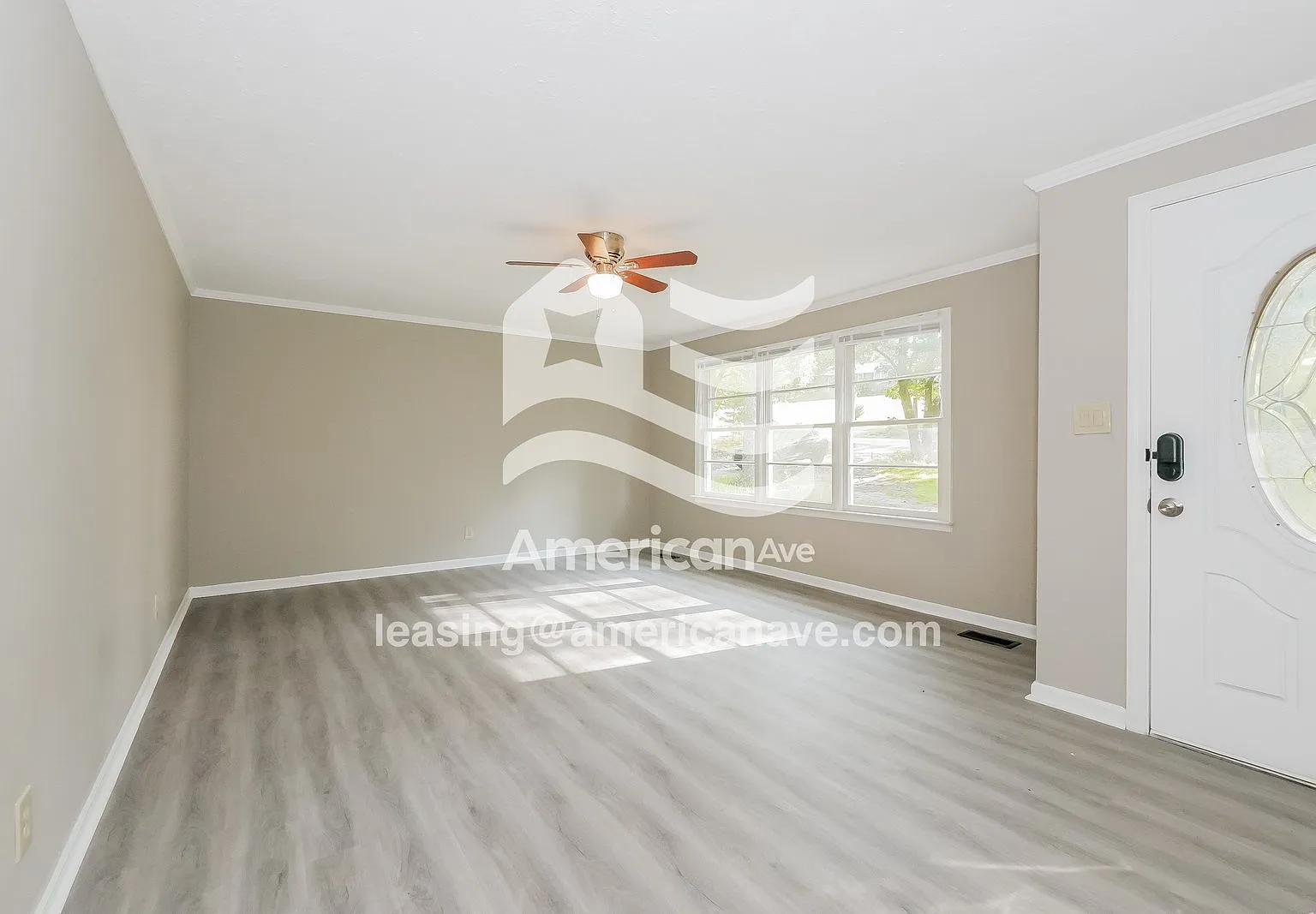 3 bed, 2.0 bath, 1440 sqft, $1,397 — Photo 2