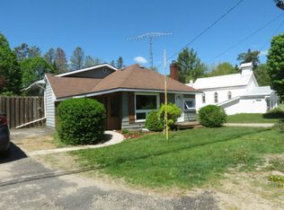 2315 Loop Rd, Highlands East, ON K0L2Y0