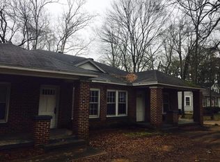 824-826 N Spring Ave, Louisville, MS 39339