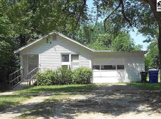 810 S Elm St, McPherson, KS 67460
